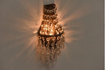 フランスビンテージ　金属製　エンパイア様式　ガラスドロップがお洒落な小振りなウォールランプ(壁掛け照明)(1)