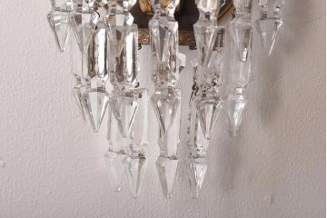 フランスビンテージ　金属製　エンパイア様式　ガラスドロップがお洒落な小振りなウォールランプ(壁掛け照明)(2)