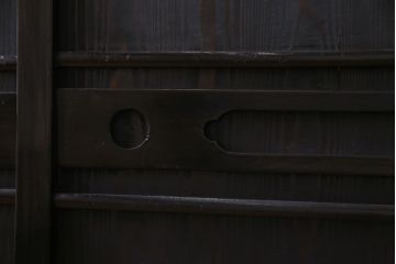 ラフジュ工房オリジナル　古建具リメイク　味わいある佇まいが魅力的な収納棚(下駄箱、戸棚、サイドボード)
