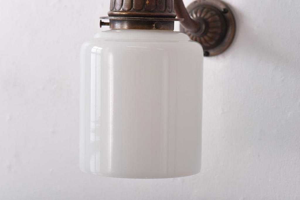 和製アンティーク　銅金具　ブラケットのデザインがおしゃれなウォールランプ(壁掛け照明)