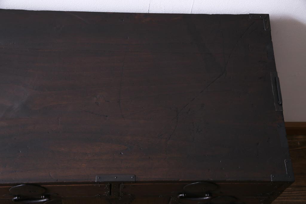 アンティーク家具　和製アンティーク　明治大正期　総桐材　味わいと渋さが格好良い関東帳場箪笥(時代箪笥、和タンス、桐箪笥、桐たんす)