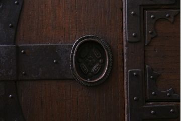 アンティーク家具　和製アンティーク　明治大正期　総桐材　味わいと渋さが格好良い関東帳場箪笥(時代箪笥、和タンス、桐箪笥、桐たんす)