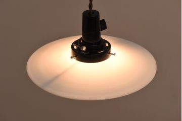 戦前　和製アンティーク　レトロな趣あふれる昔ながらの平笠ペンダントライト(天井照明、吊り下げ照明)(1)