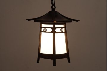 和製アンティーク　情緒あふれる佇まいが魅力的な吊り灯籠(天井照明、吊り下げ照明)