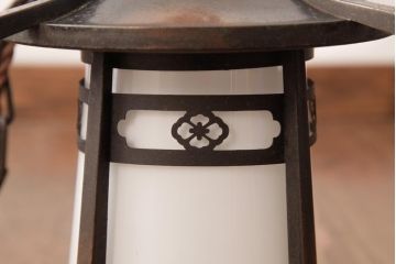和製アンティーク　情緒あふれる佇まいが魅力的な吊り灯籠(天井照明、吊り下げ照明)