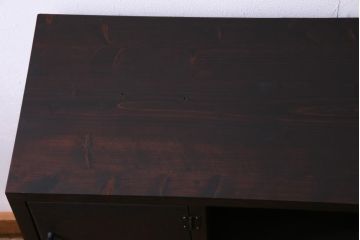 ラフジュ工房オリジナル　3×3マス　チェッカー模様に扉が付いた脚付マス目棚・右開き(収納棚、ロッカー)