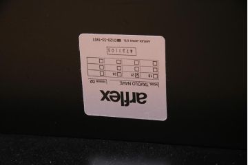 中古　arflex(アルフレックス)　TAVORO NAVE(タボロ・ナーベ)　ダイニングテーブル(定価約39万4千円)