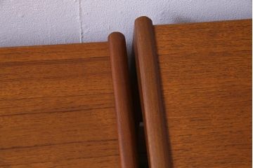 ヴィンテージ家具　北欧ビンテージ　G-PLAN(ジープラン)　チーク材　温かみのある木味のネストテーブル(サイドテーブル)