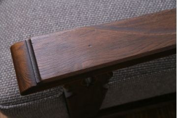 中古　神戸洋家具　永田良介商店　メンズライクにもおすすめなビンテージのチロル型ソファ(3人掛けソファ)
