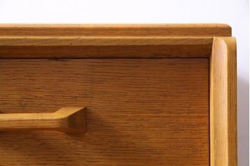 ヴィンテージ家具　北欧ビンテージ　G-PLAN(ジープラン)　Brandon(ブランドン)　オーク材　個性的な引手の5段チェスト(引き出し)