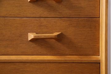 ヴィンテージ家具　北欧ビンテージ　G-PLAN(ジープラン)　Brandon(ブランドン)　オーク材　個性的な引手の5段チェスト(引き出し)