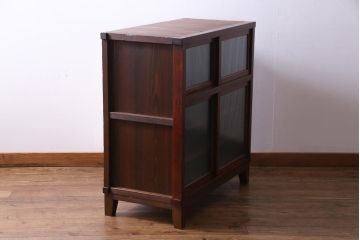 レトロ家具　昭和レトロ　モールガラス入り　リメイク　ノスタルジックな脚付ガラス戸棚(収納棚、キャビネット)