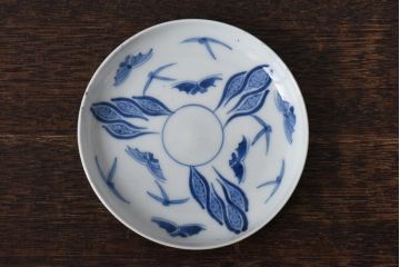 江戸期　虫文　白磁とのバランスが美しい染付小皿2枚セット(3寸皿)