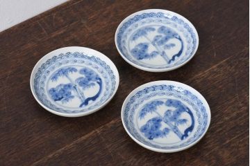 江戸期　竹文　濃淡の色使いが素敵な染付小皿3枚セット(3寸皿)
