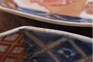 古民具・骨董　幕末明治期　鶴松　干し網に舟　色絵錦手皿2枚セット(和食器、菱形)