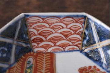 古民具・骨董　幕末明治期　鶴松　干し網に舟　色絵錦手皿2枚セット(和食器、菱形)