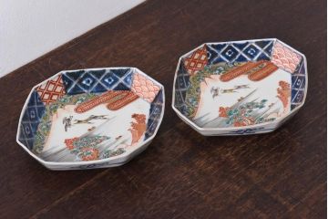 古民具・骨董　幕末明治期　鶴松　干し網に舟　色絵錦手皿2枚セット(和食器、菱形)(1)