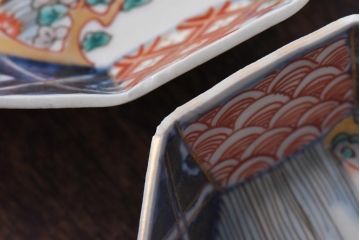 古民具・骨董　幕末明治期　鶴松　干し網に舟　色絵錦手皿2枚セット(和食器、菱形)(1)