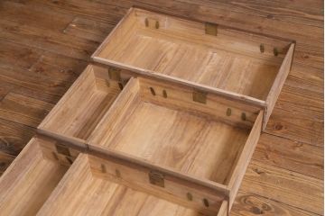 アンティーク家具　和製アンティーク　総桐材　立体的な鍵穴が目を引く小箪笥(小引き出し、和タンス、桐箪笥、桐たんす)