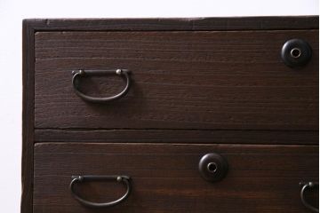 アンティーク家具　和製アンティーク　総桐材　立体的な鍵穴が目を引く小箪笥(小引き出し、和タンス、桐箪笥、桐たんす)