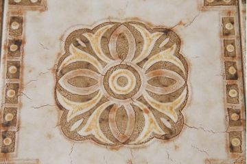 ヴィンテージ家具　北欧ビンテージ　チーク材　レトロデザインのタイルが可愛らしいネストテーブル(サイドテーブル、カフェテーブル)