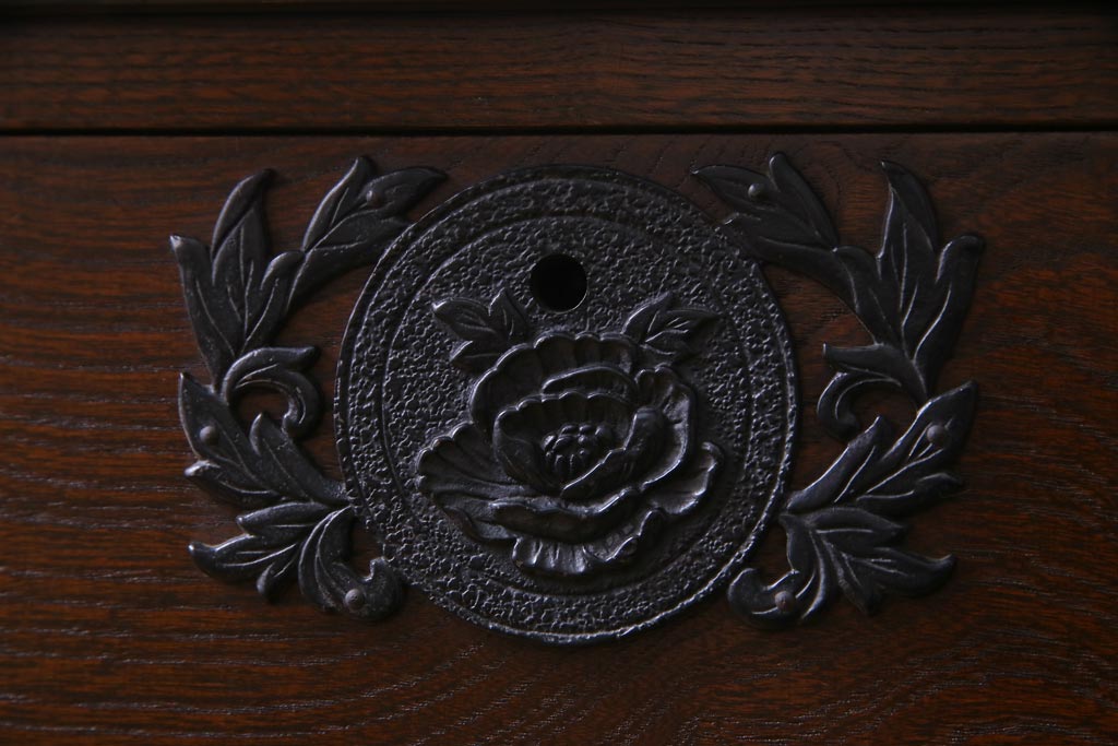 中古　国産　民芸箪笥　天板リメイク　気品漂う上質なつくりのチェスト(衣装箪笥、引き出し)(1)