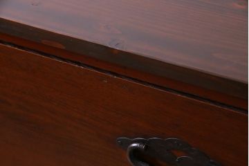 アンティーク家具　古民具　前面栗材　漆塗り　米沢箪笥をリメイクした味のあるテレビボード(リビングボード、チェスト)