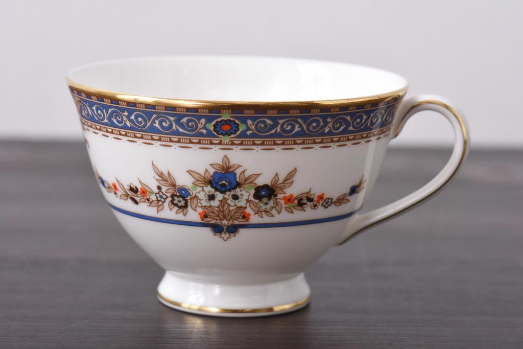 未使用品 ROYAL DOULTON(ロイヤルドルトン) 廃盤 BROADLANDS(ブロードランド) カップ&ソーサー2客セット(洋食器)