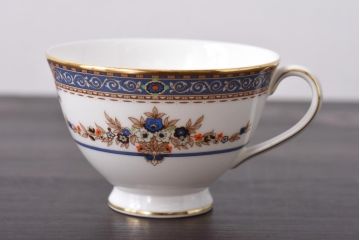 未使用品 ROYAL DOULTON(ロイヤルドルトン) 廃盤 BROADLANDS(ブロードランド) カップ&ソーサー2客セット(洋食器)