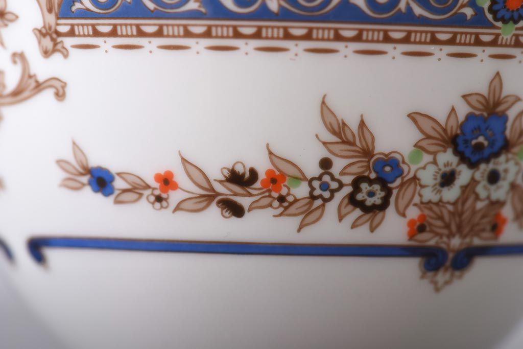 未使用品 ROYAL DOULTON(ロイヤルドルトン) 廃盤 BROADLANDS(ブロードランド) カップ&ソーサー2客セット(洋食器)