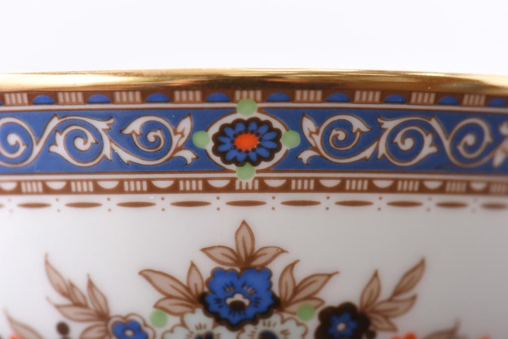 未使用品 ROYAL DOULTON(ロイヤルドルトン) 廃盤 BROADLANDS(ブロードランド) カップ&ソーサー2客セット(洋食器)