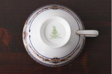 未使用品　ROYAL DOULTON(ロイヤルドルトン)　廃盤　BROADLANDS(ブロードランド)　カップ&ソーサー2客セット(洋食器)