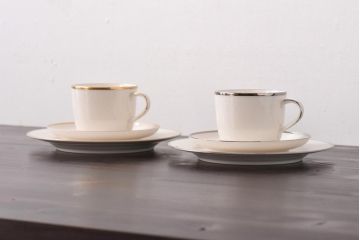 未使用品　ノリタケ(Noritake、日陶)　海外輸出　アイボリーチャイナ　トリオ2客セット・箱付き(カップ、ソーサー、プレート)