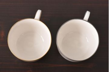 未使用品　ノリタケ(Noritake、日陶)　海外輸出　アイボリーチャイナ　トリオ2客セット・箱付き(カップ、ソーサー、プレート)