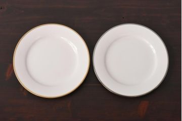 未使用品　ノリタケ(Noritake、日陶)　海外輸出　アイボリーチャイナ　トリオ2客セット・箱付き(カップ、ソーサー、プレート)