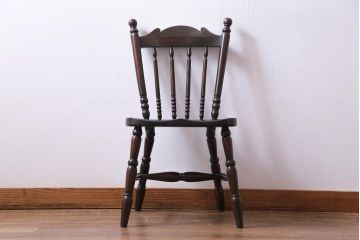 中古　松本民芸家具　16型スピンドルチェア　シックな色味とクラシカルなデザインがお洒落なチェア(ダイニングチェア、椅子)
