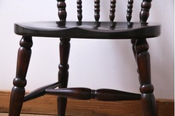 中古　松本民芸家具　16型スピンドルチェア　シックな色味とクラシカルなデザインがお洒落なチェア(ダイニングチェア、椅子)