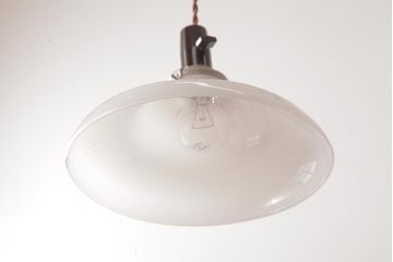 昭和初期　戦前　円盤型のシェードが魅力的なペンダントライト(天井照明、電笠)(1)