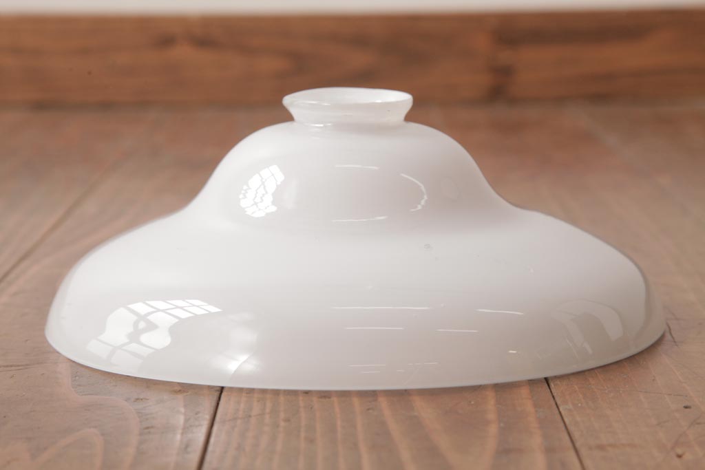 昭和初期　戦前　円盤型のシェードが魅力的なペンダントライト(天井照明、電笠)(1)