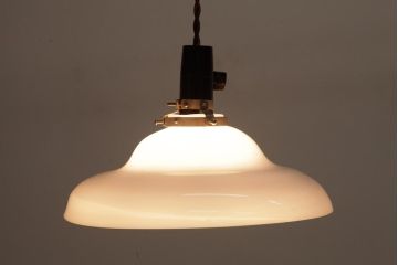 昭和初期　戦前　円盤型のシェードが魅力的なペンダントライト(天井照明、電笠)(2)