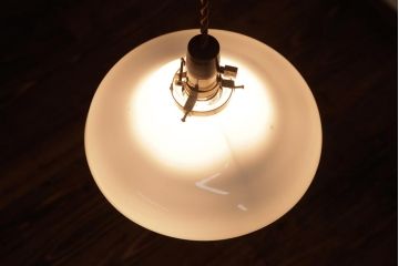 昭和初期　戦前　円盤型のシェードが魅力的なペンダントライト(天井照明、電笠)(2)