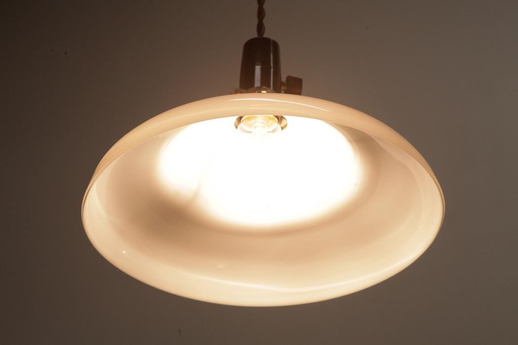 昭和初期　戦前　円盤型のシェードが魅力的なペンダントライト(天井照明、電笠)(2)