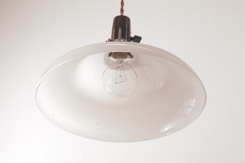 昭和初期　戦前　円盤型のシェードが魅力的なペンダントライト(天井照明、電笠)(2)