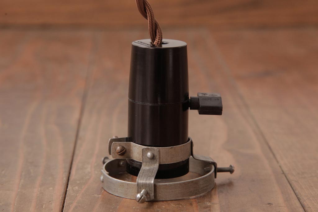 昭和初期　戦前　円盤型のシェードが魅力的なペンダントライト(天井照明、電笠)(2)