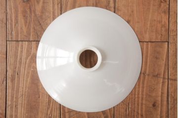 昭和初期　戦前　ノスタルジックな平笠シェードの天井照明(吊り下げ照明、ペンダントライト)(1)