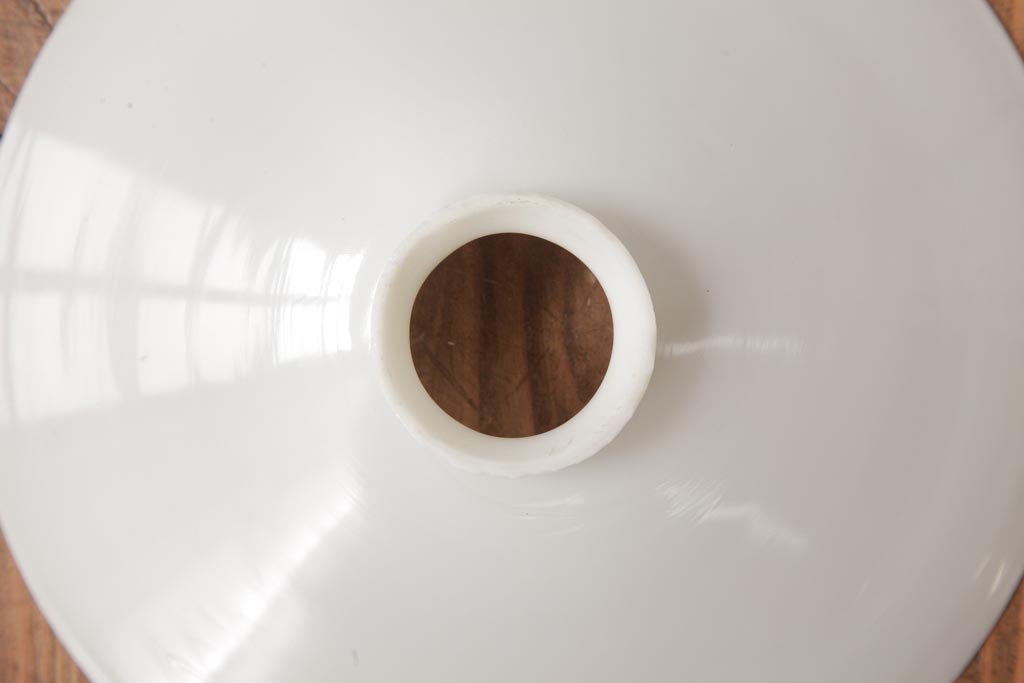 昭和初期　戦前　ノスタルジックな平笠シェードの天井照明(吊り下げ照明、ペンダントライト)(1)