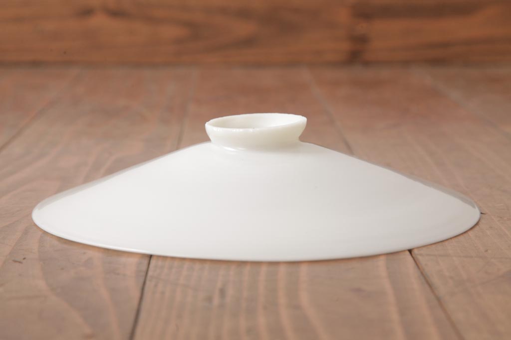 昭和初期　戦前　ノスタルジックな平笠シェードの天井照明(吊り下げ照明、ペンダントライト)(1)