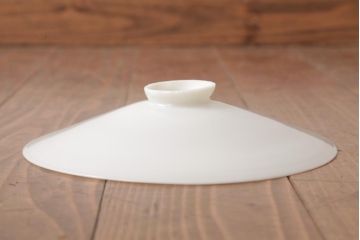 昭和初期　戦前　ノスタルジックな平笠シェードの天井照明(吊り下げ照明、ペンダントライト)(1)