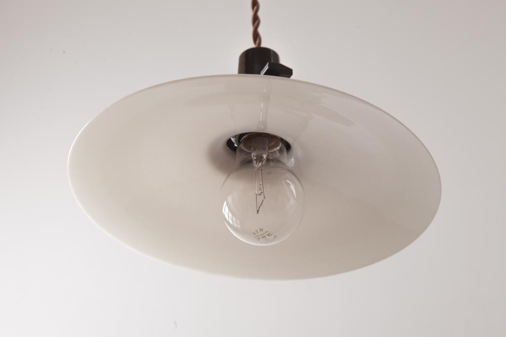 昭和初期　戦前　ノスタルジックな平笠シェードの天井照明(吊り下げ照明、ペンダントライト)(2)