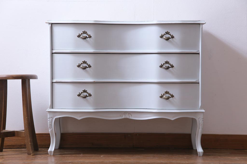 中古　リペイント　イタリア家具　フレンチテイストの魅力あふれるチェスト(引き出し、サイドボード)